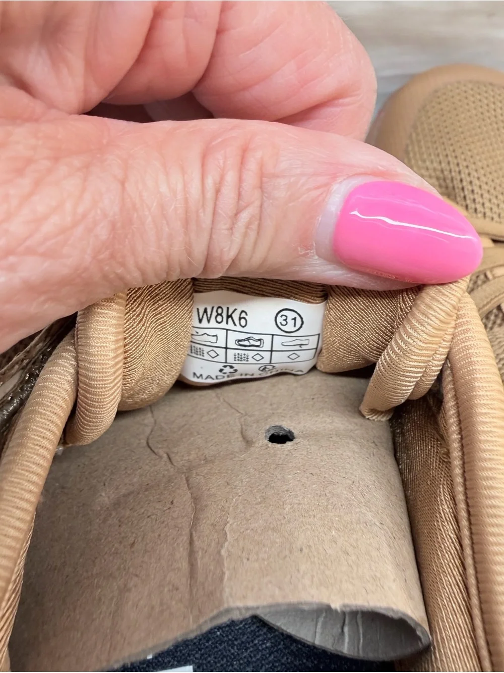 WHITIN W8K6 Kids Barefoot Wide Toe Box Shoes Brown Multi EU 31 NWOT